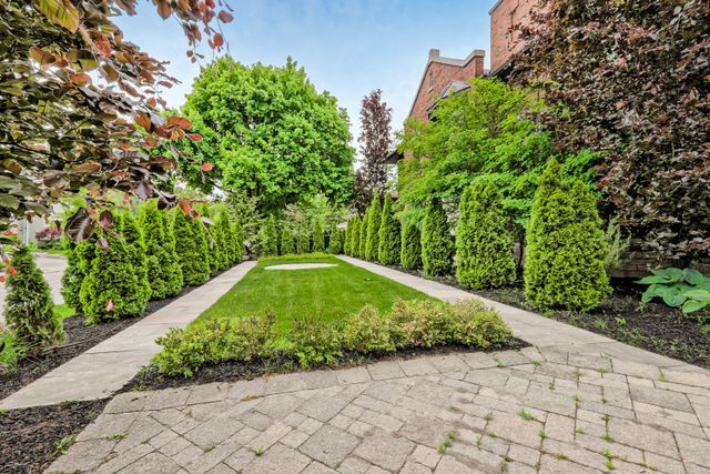 House exterior front garden